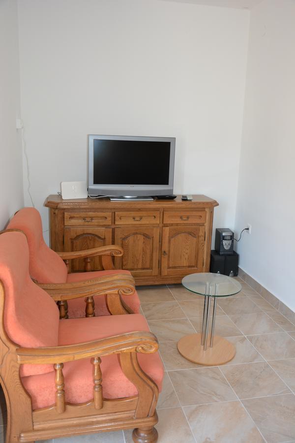 Taris Apartment Сен Екстериор снимка