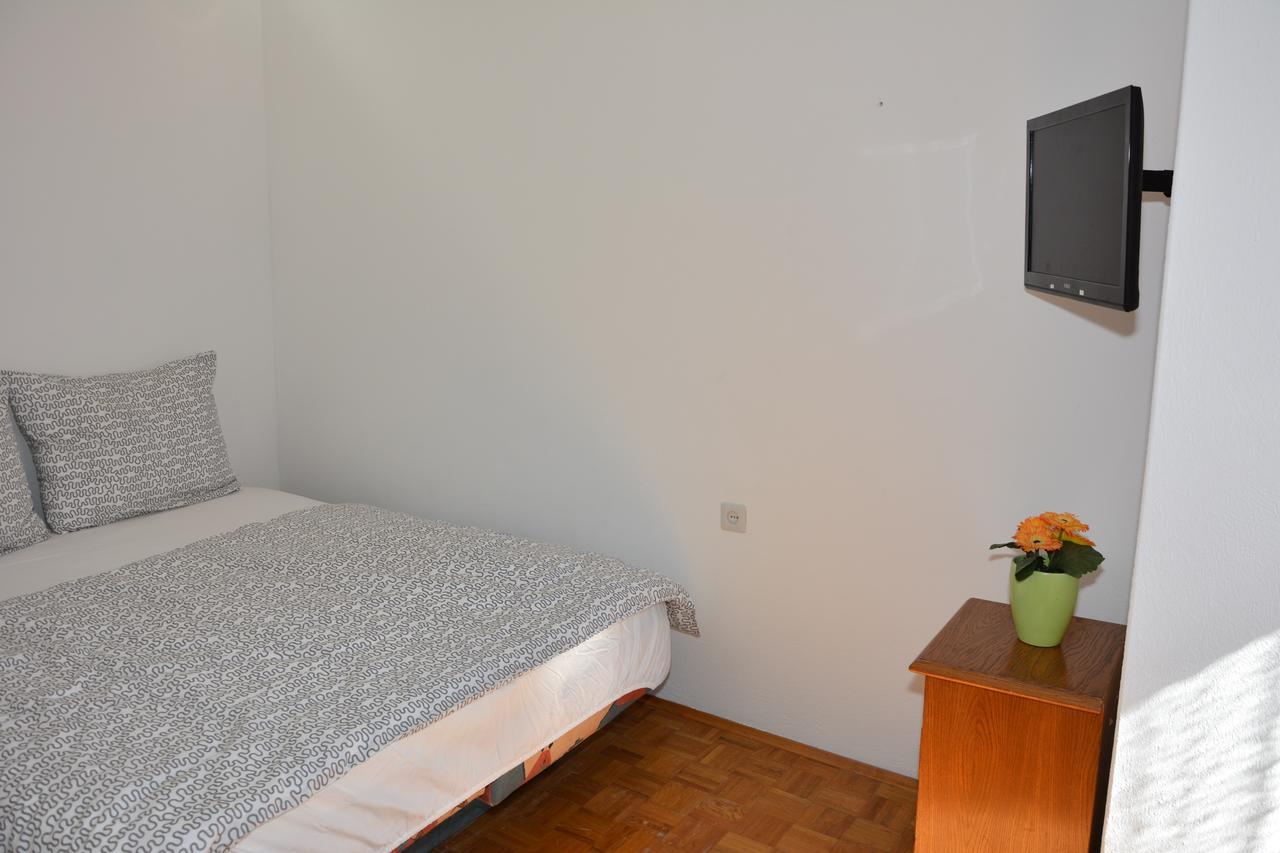 Taris Apartment Сен Екстериор снимка